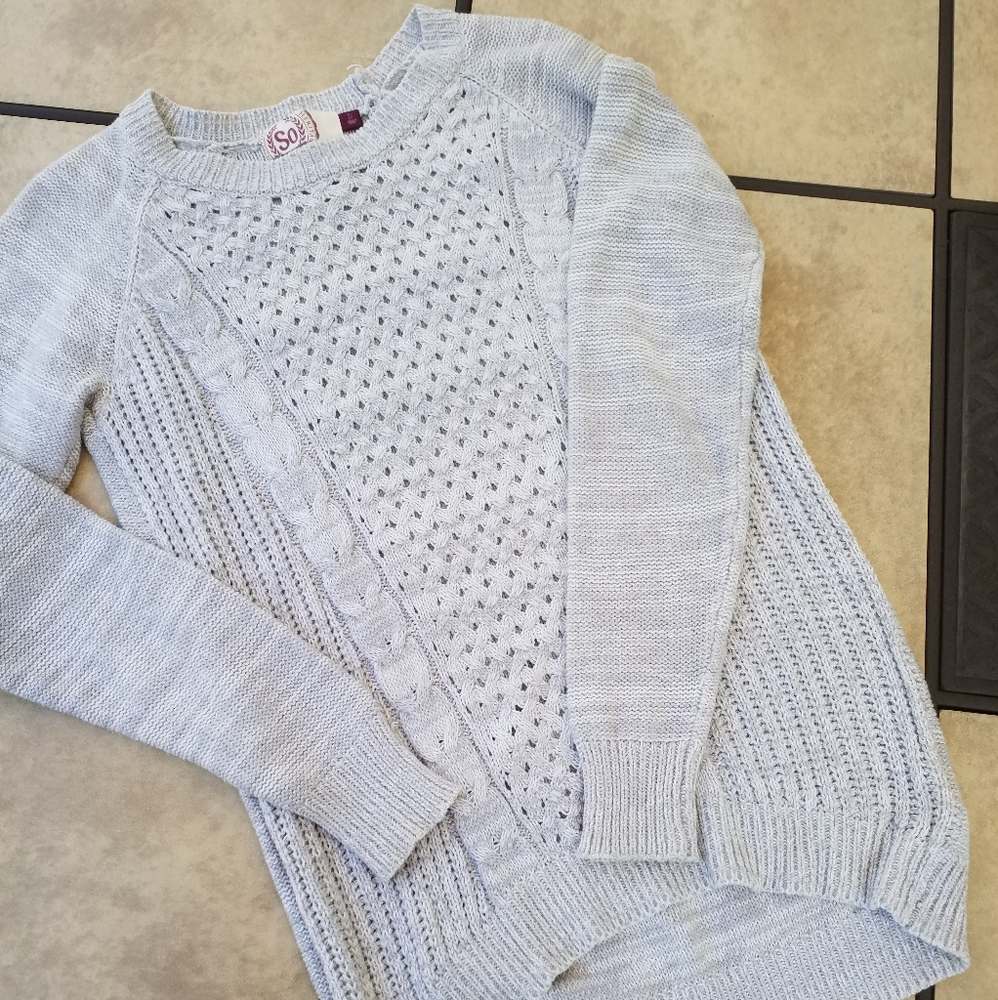 3/$25 SWEATER Grey Crewneck Small soft knit open cable Sweater Longer length